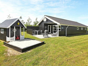 Holiday Home Lyngvej IV